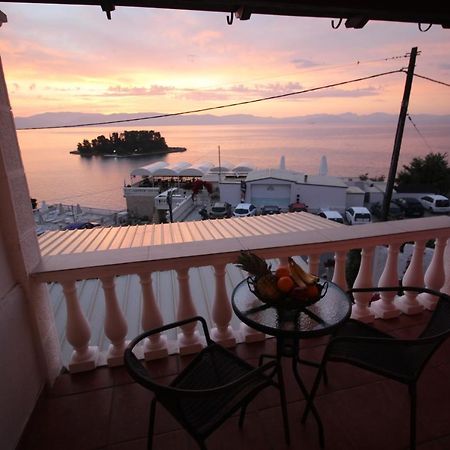 Batis Breeze Bed & Breakfast Perama  Exterior photo