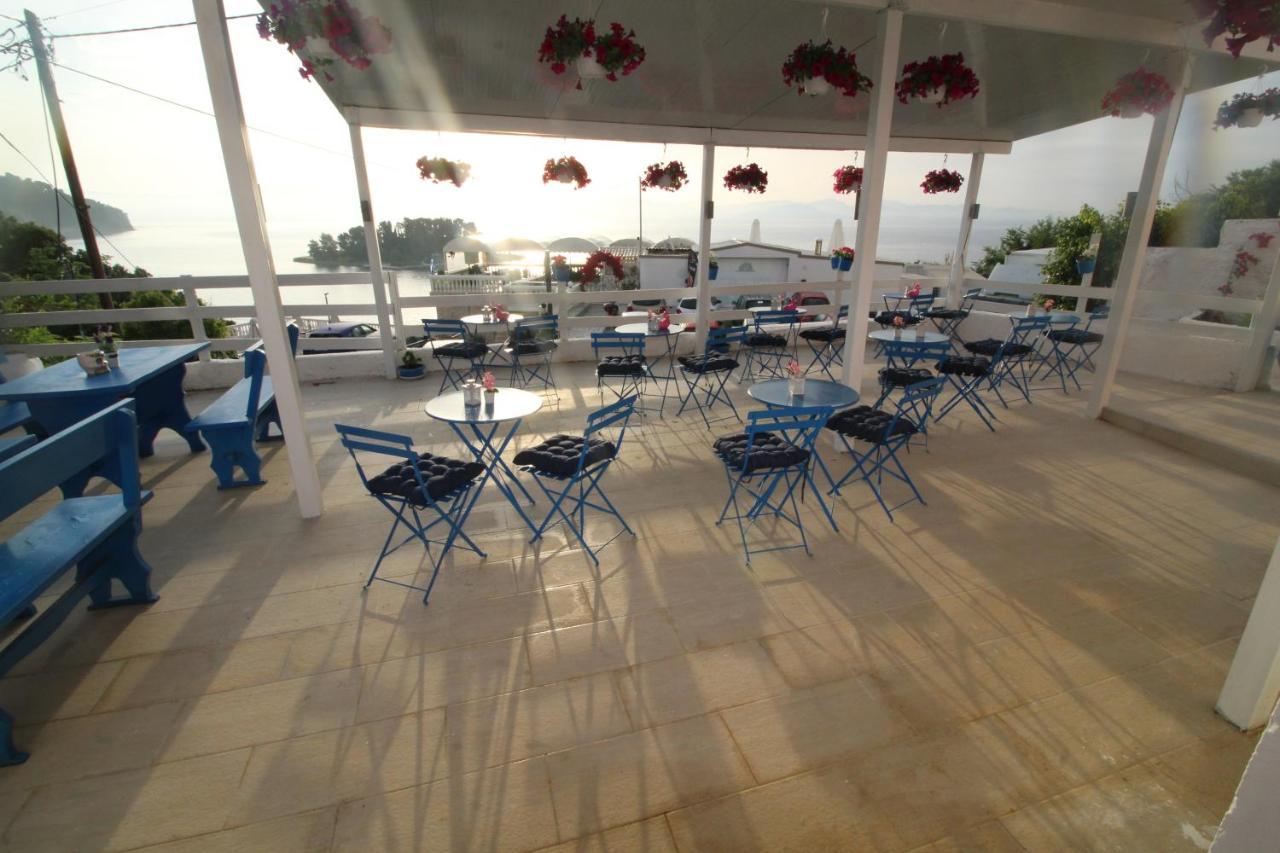 Batis Breeze Bed & Breakfast Perama  Exterior photo